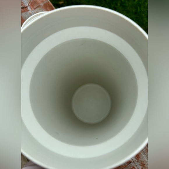 Vintage ! Thermos Igloo 1/2 Gallon Rouge et Blanc ! Excellente condition! - Picture 5 of 6